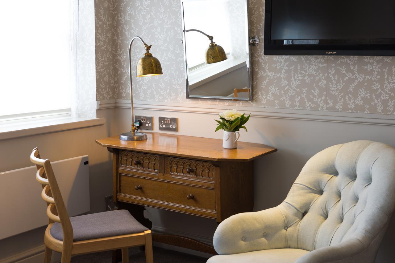 Best Western The Rose & Crown Hotel Colchester Extérieur photo